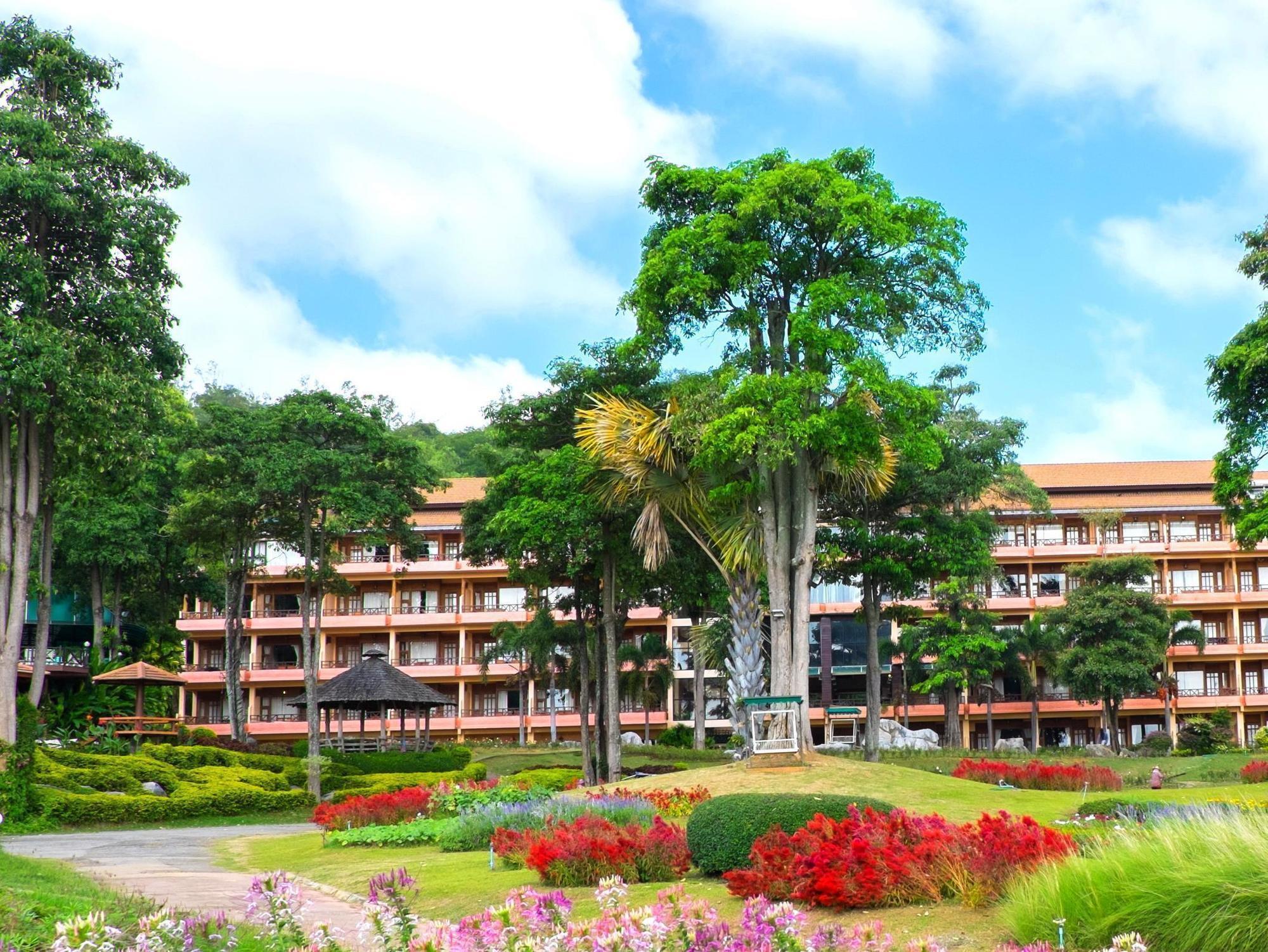 Arayana Phupimarn Resort & Spa Pakchong Exterior photo
